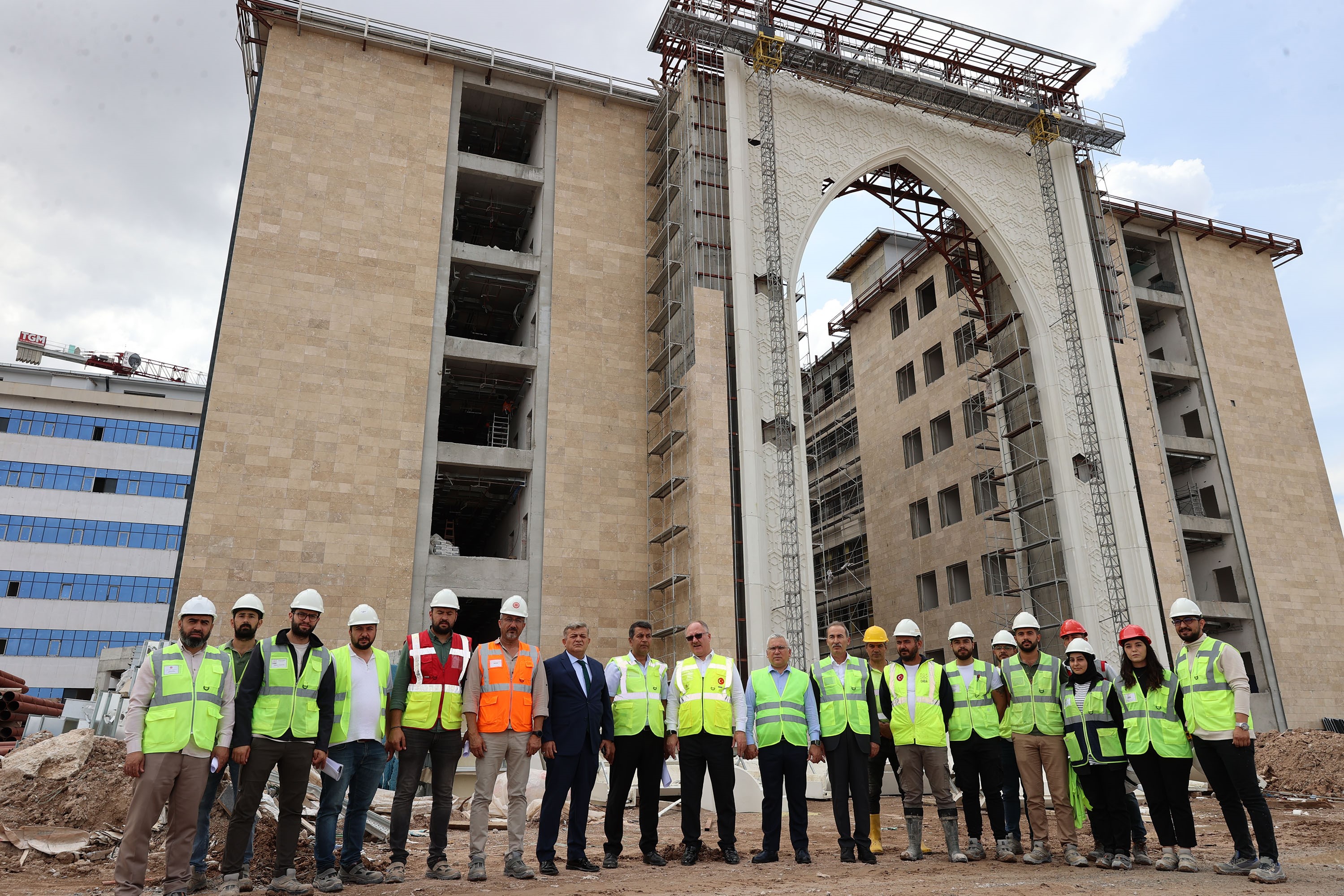 Sivas'ta bin 71 yatak kapasiteli hastane inşaatı hızla yükseliyor