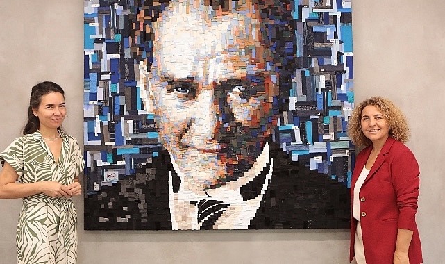 adL'den Cumhuriyet'in 100. Yılına Özel Anlamlı Mustafa Kemal Atatürk Portresi